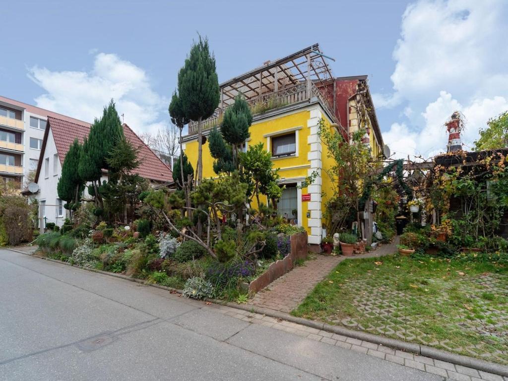Holiday Flat With Garden In Висмар Экстерьер фото