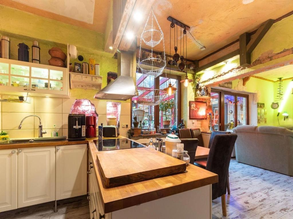 Holiday Flat With Garden In Висмар Экстерьер фото
